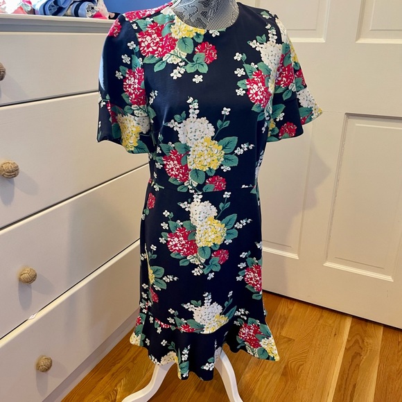 Draper James floral dress. Size medium. Only worn once! - Picture 1 of 2